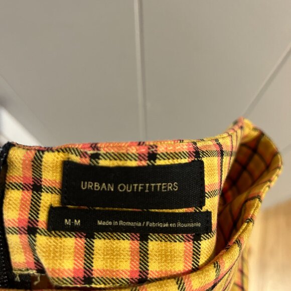 UO Plaid Mini Skirt - Picture 3 of 3